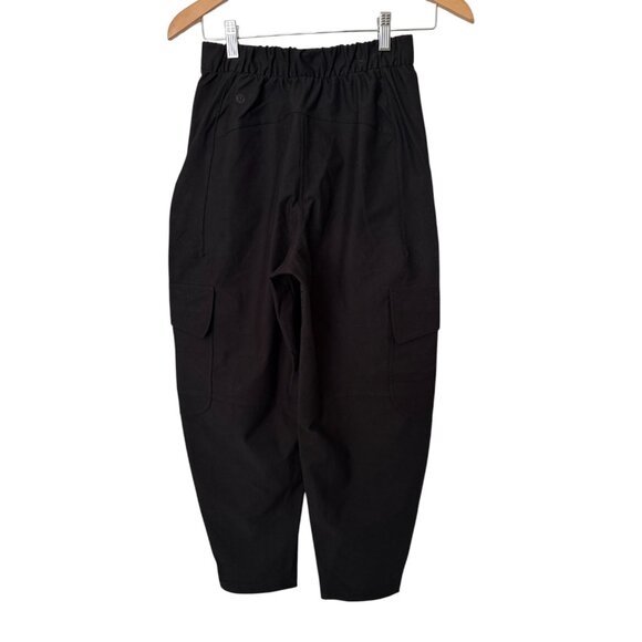 NWT Lululemon Black Light Utilitech Cargo Pocket High Rise Pant - Size 24 - Picture 2 of 4